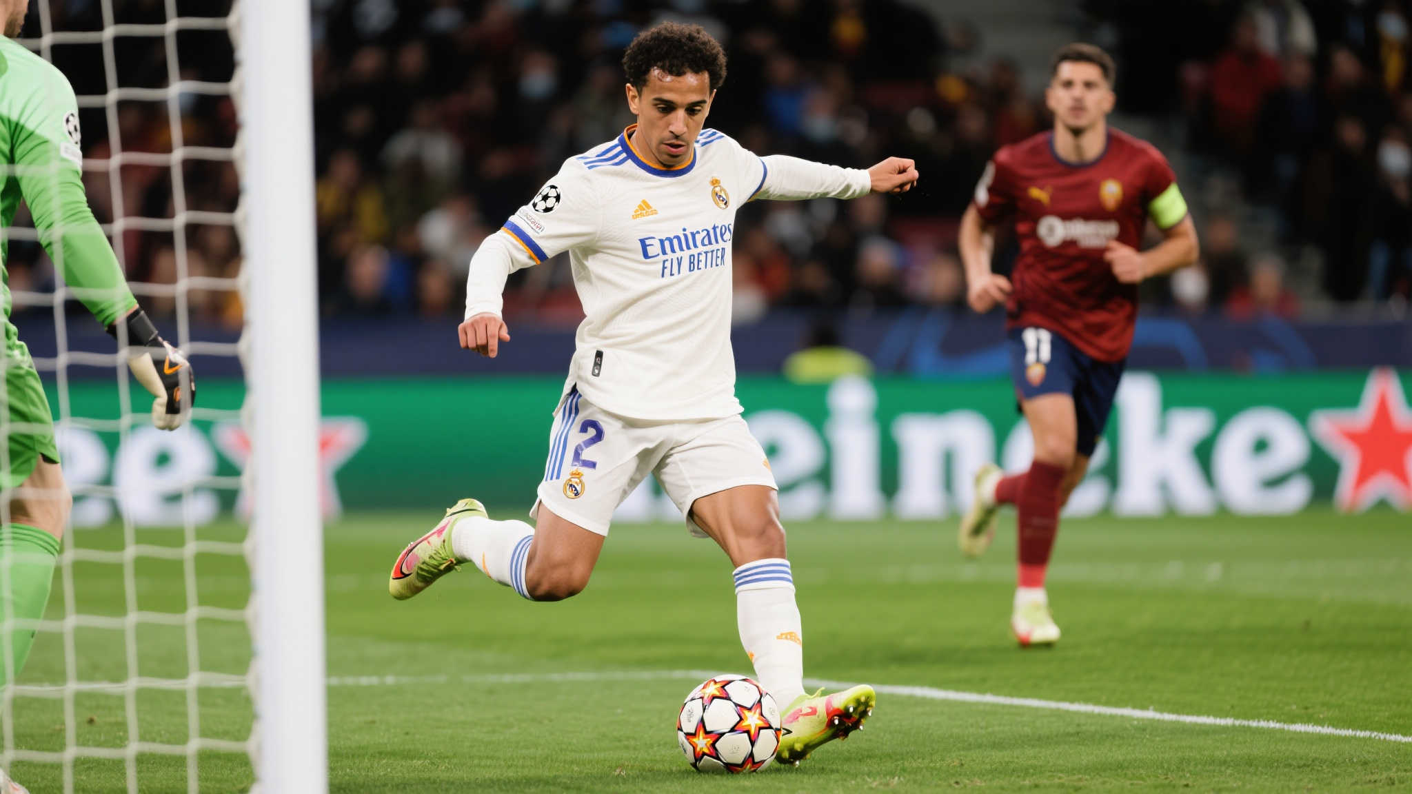 维蒂尼亚以1294次传球领跑24／25赛季欧冠榜单